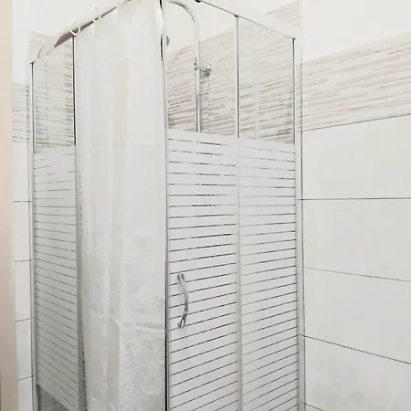 Appartamento Vittoria 4 Posti Letto Parcheggio Libero Catania